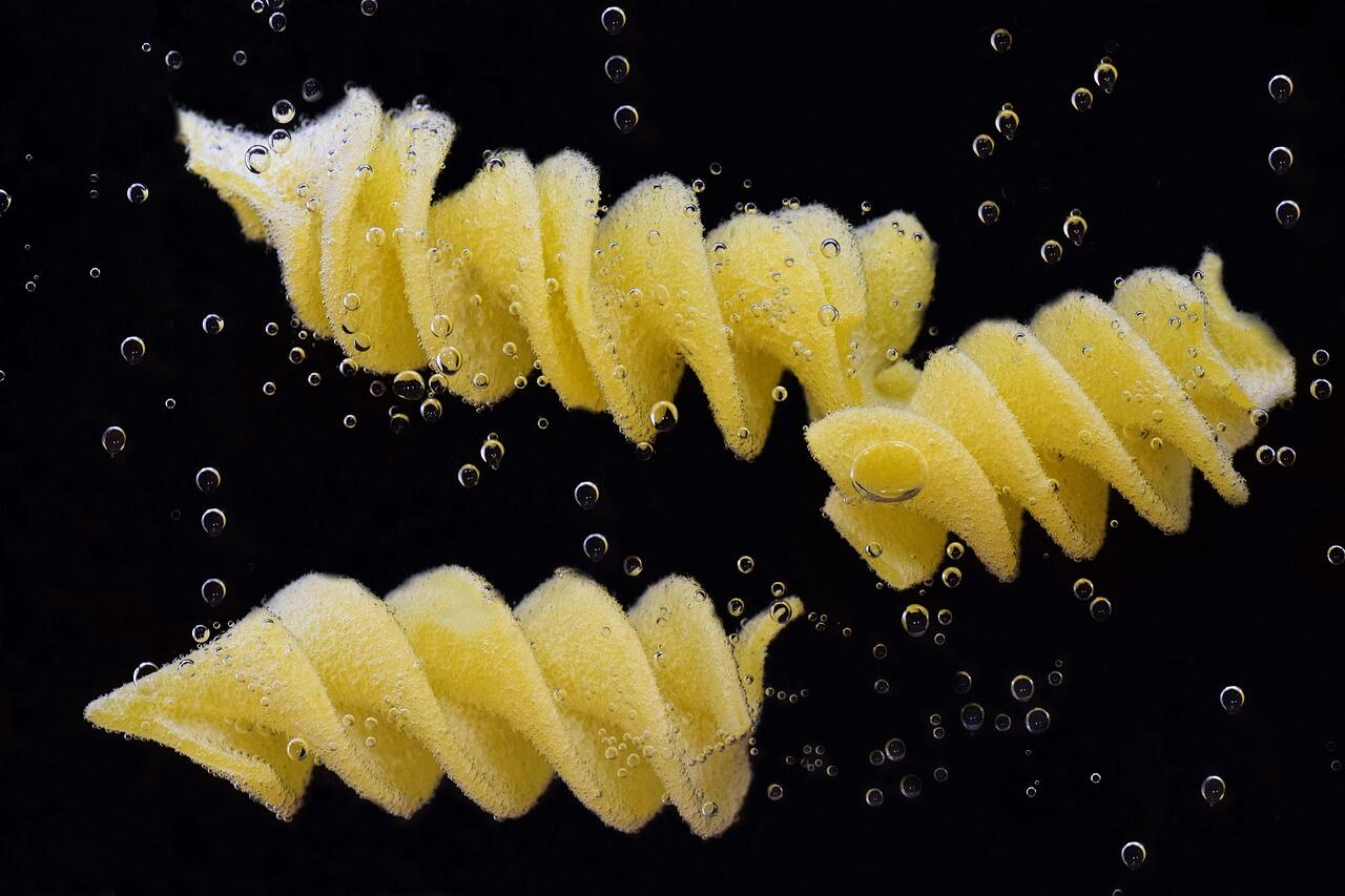 noodles, pasta, cook, boiling water, spiral noodles, food, meal, carbohydrates, underwater, air bubbles, gas bubbles, the pasta water, staple food, italian cuisine, submerged, water bubbles, close up, noodles, pasta, pasta, pasta, pasta, pasta