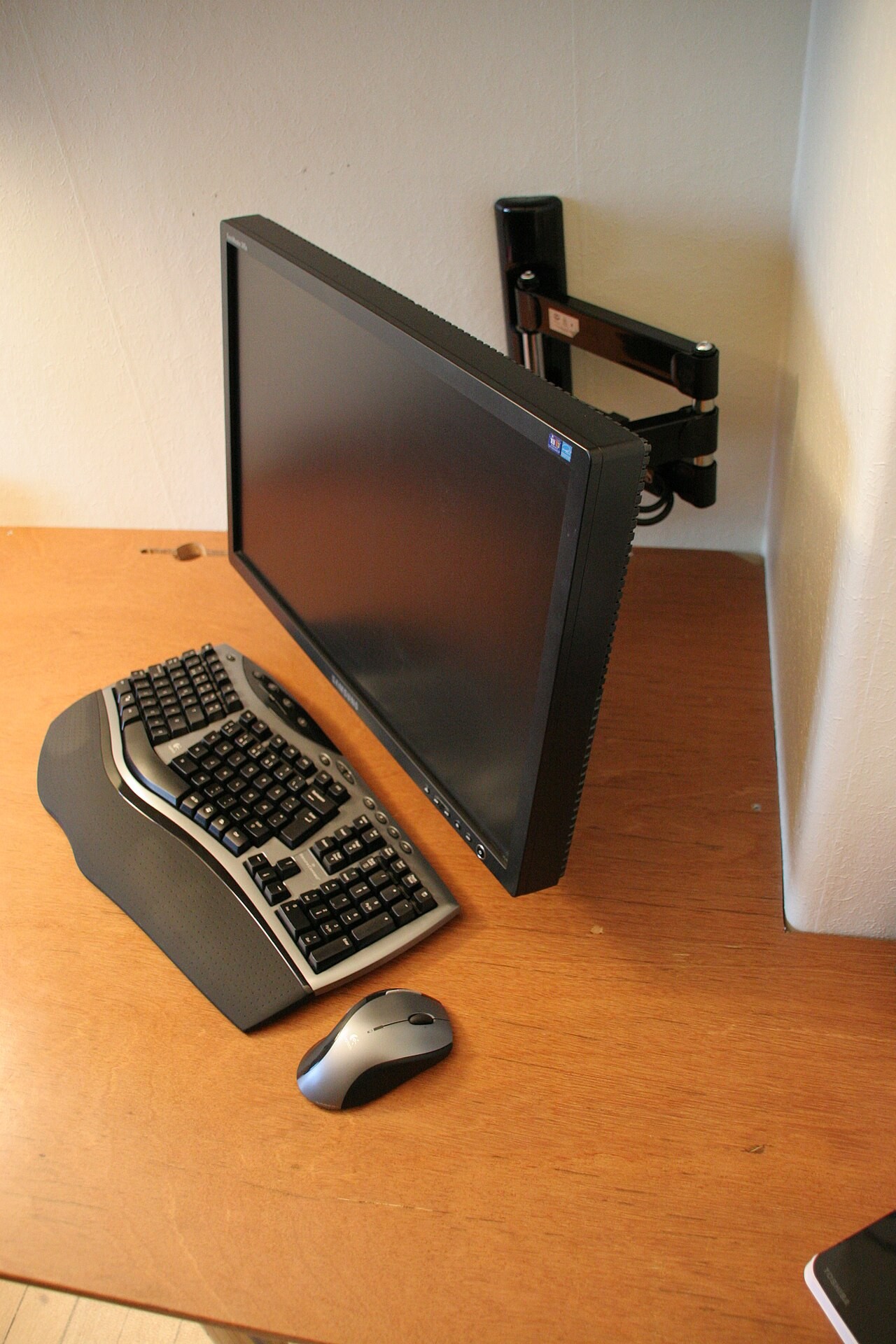 6. LCD Computer Monitors