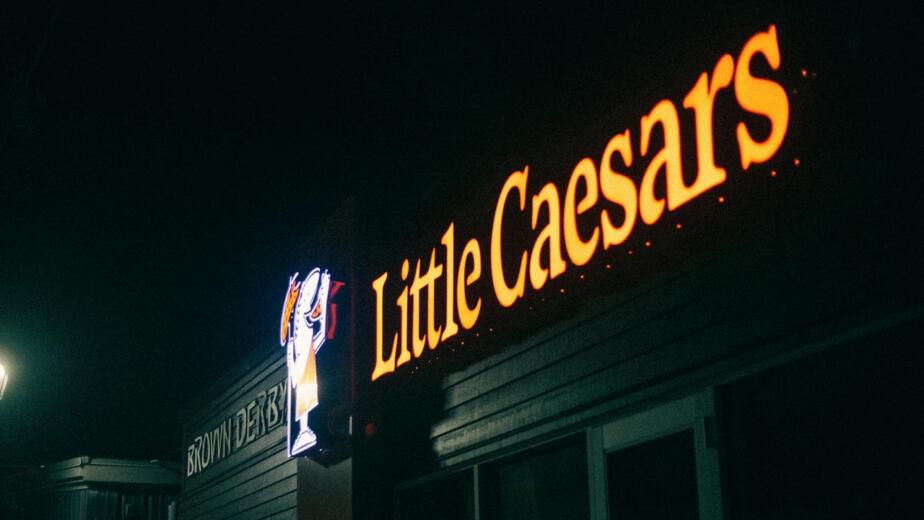 8 Fast Food Chains Americans Say They’ll Never Step Foot in Again