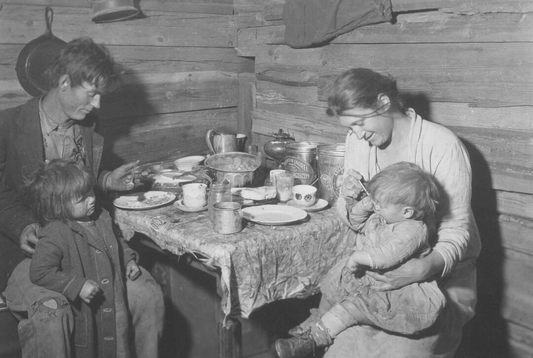 7 Survival Secrets From the 1920s Great Depression That are Saving American Families Thousands in 2026