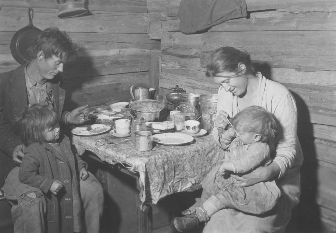 7 Survival Secrets From the 1920s Great Depression That are Saving American Families Thousands in 2026